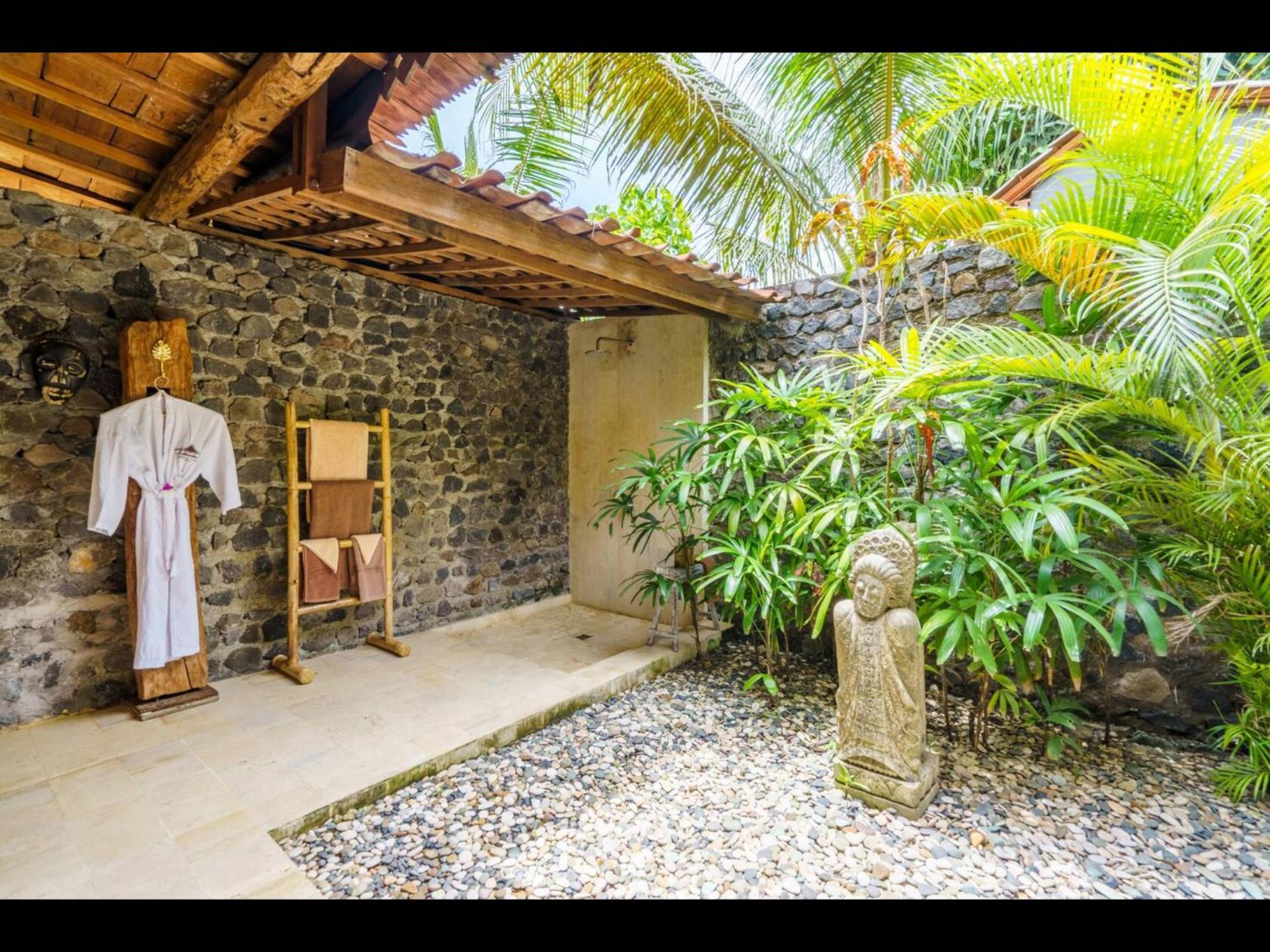 Louka Beach Bali Tianyar Exterior foto